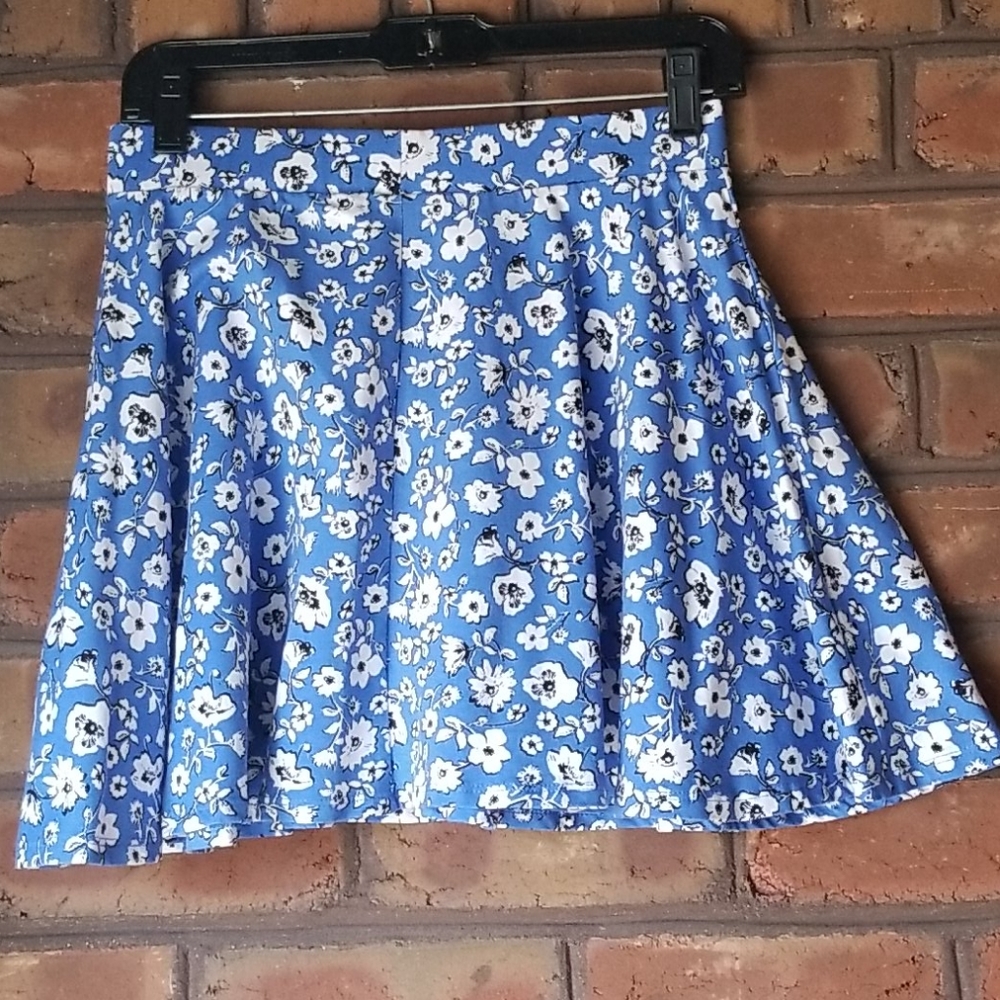Pleated skater skirt